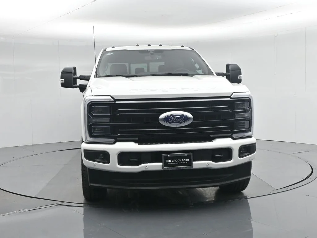 New 2026 Star White Metallic Tri-Coat Ford Platinum image 27