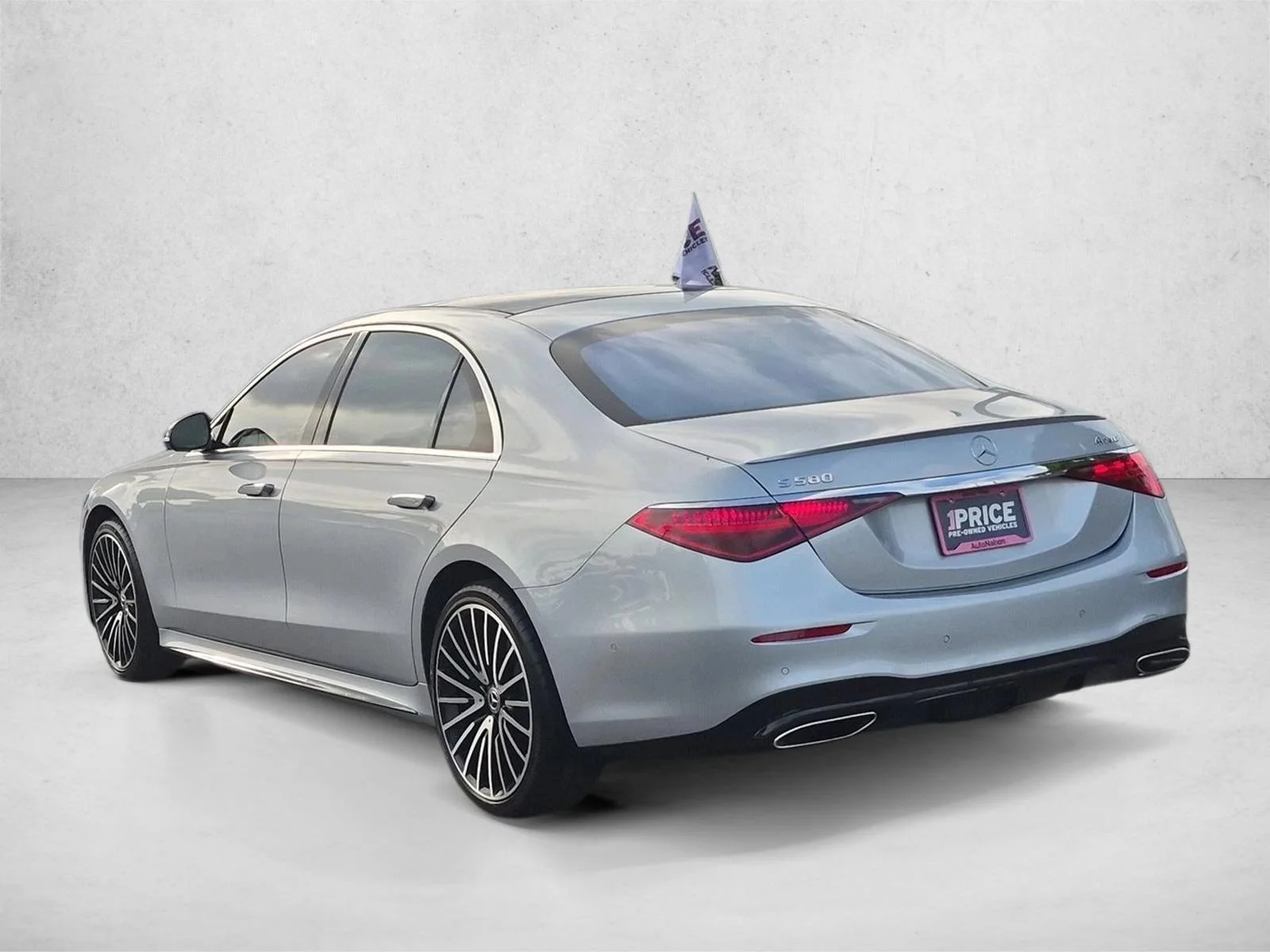 Used 2022 Cirrus Silver Mercedes-Benz S 580 image 8