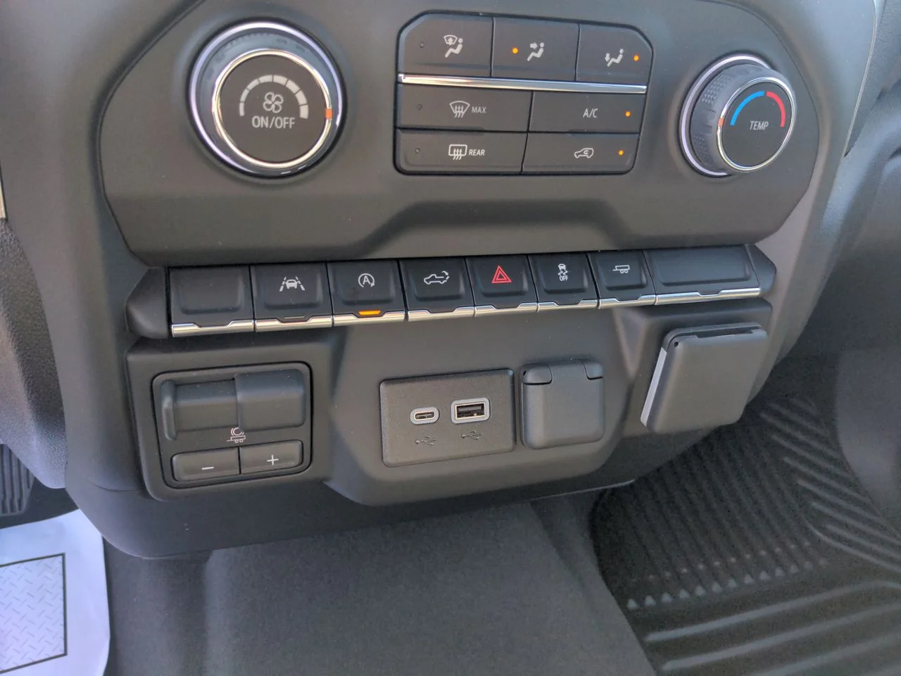 2026 Chevrolet Silverado 1500 Custom - Photo 35