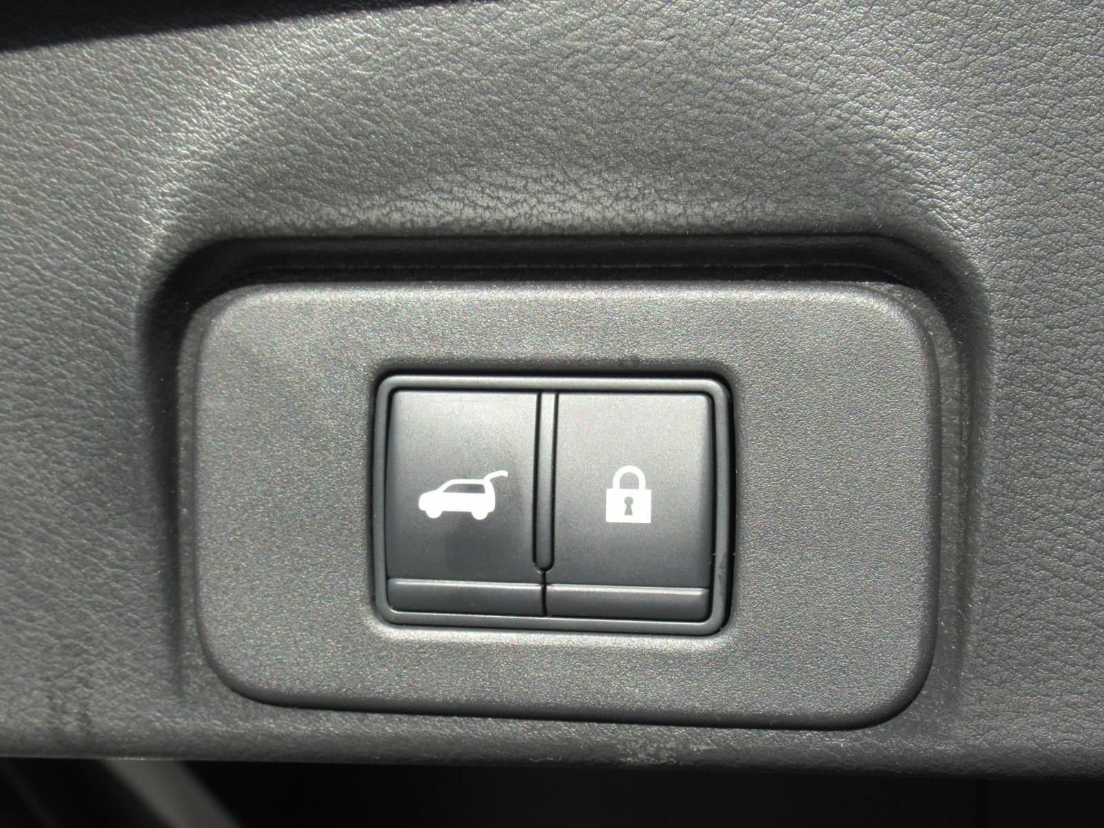 Used 2022 Gray Nissan SL image 35