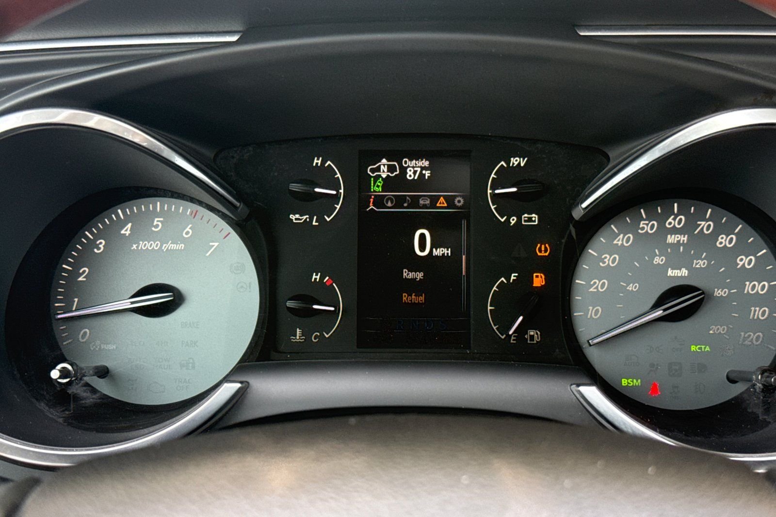 Used 2021  Toyota Platinum image 25