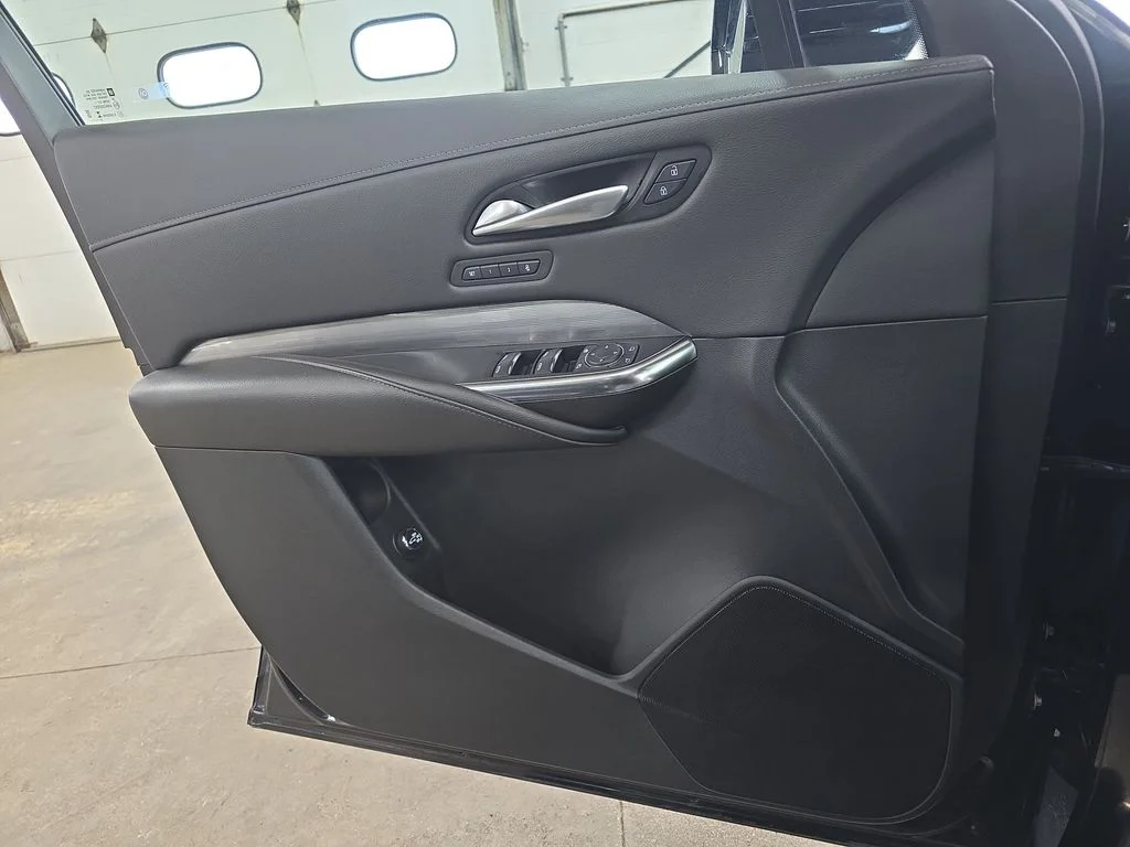 Used 2025 Black Cadillac Premium Luxury image 28