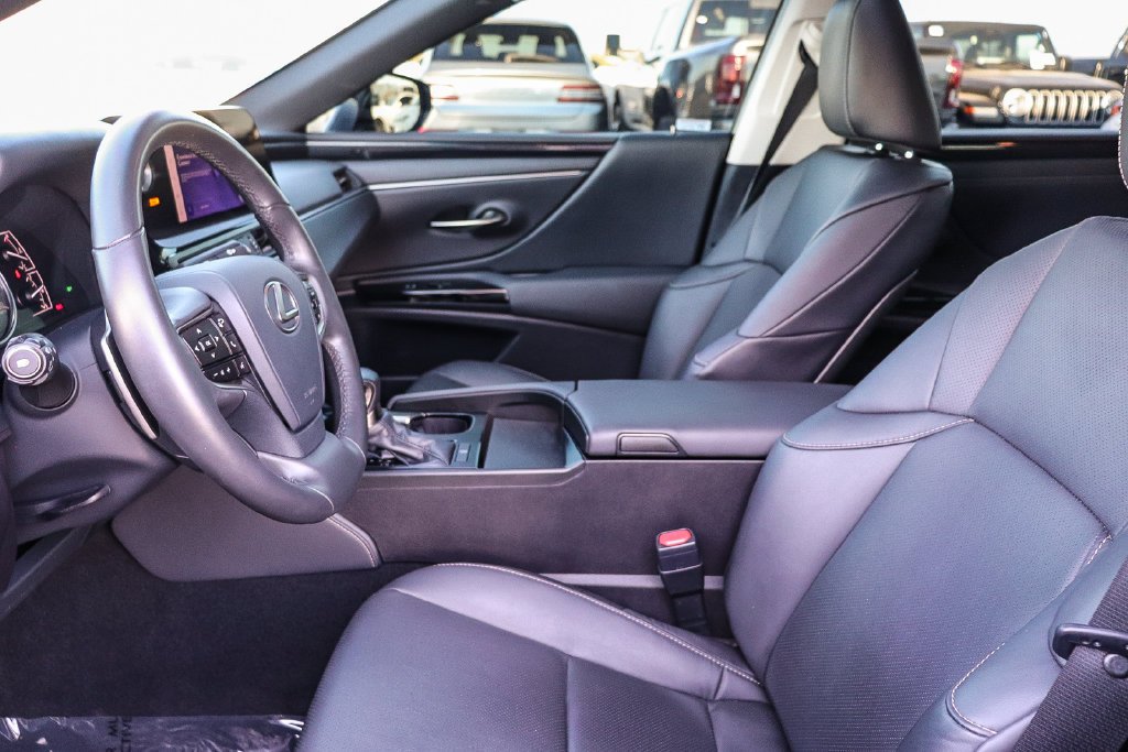 Used 2025 Iridium Lexus 350 image 20