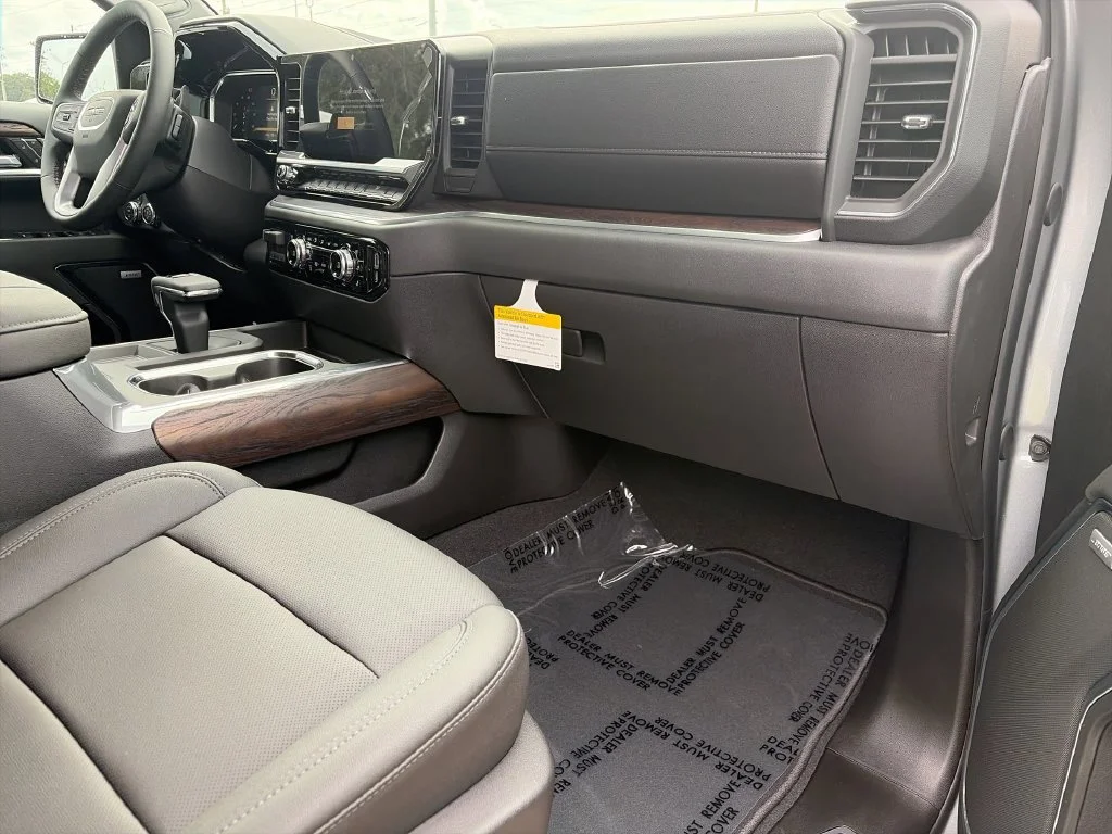 2026 GMC Sierra 1500 SLT - Photo 31