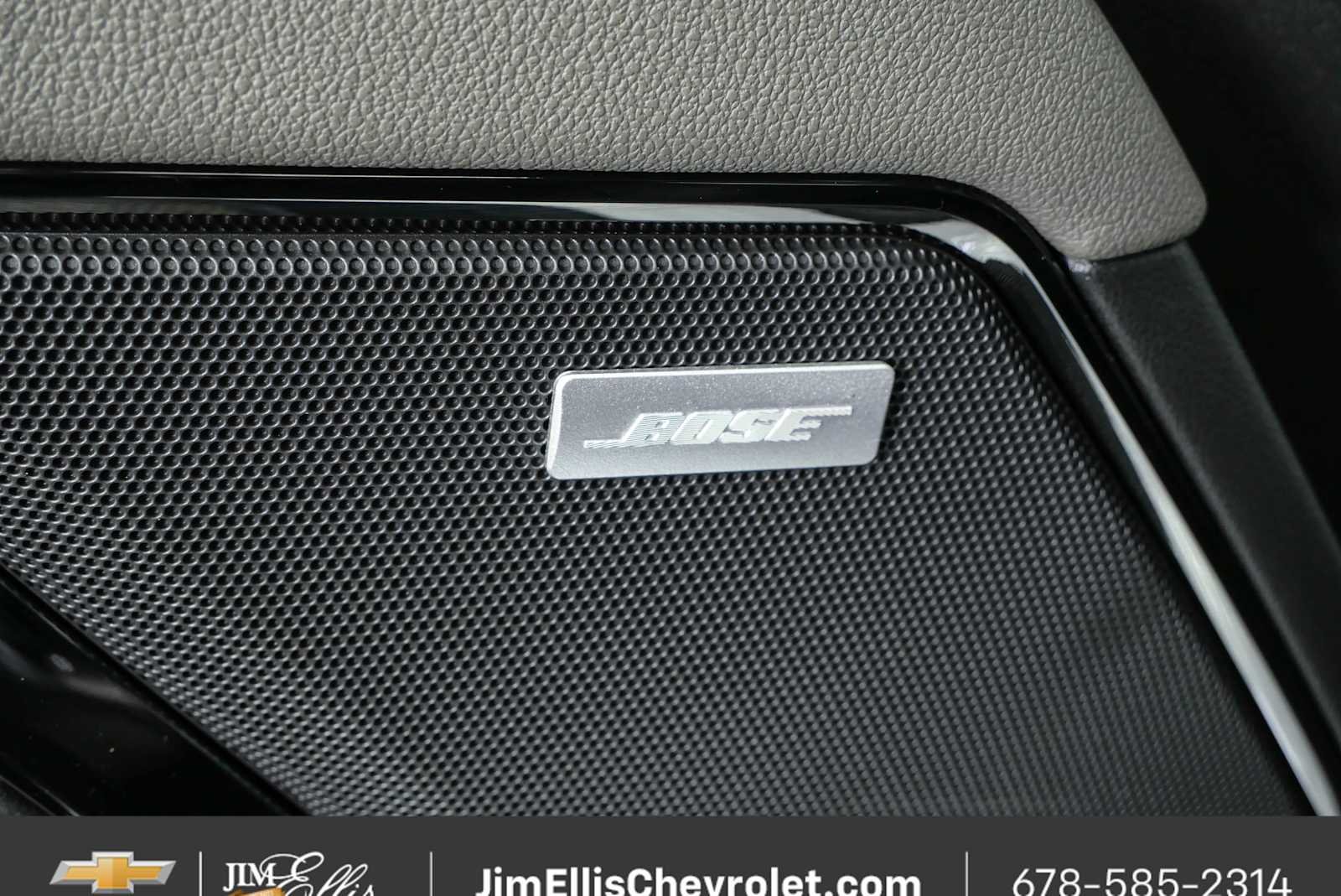 New 2026 Summit White Chevrolet ZR2 image 7
