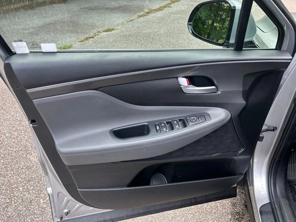 Used 2023 Silver Hyundai SEL image 14