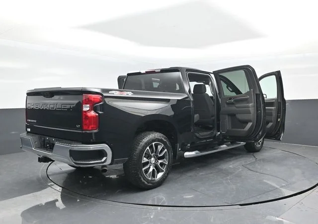 Used 2024 Black Chevrolet LT image 28