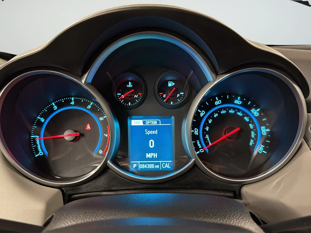 Used 2013 Gray Chevrolet LS image 11