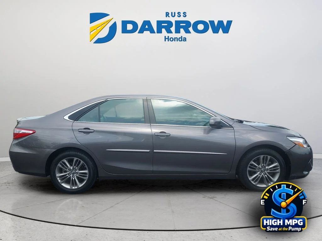Used 2016 Gray Toyota SE image 6