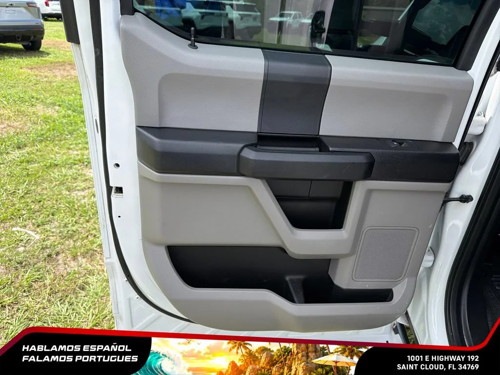 Used 2018 White Ford XL image 23