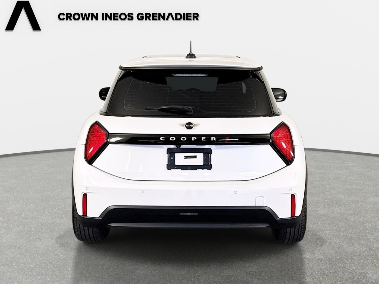 Used 2025 White Metallic MINI Cooper S image 6