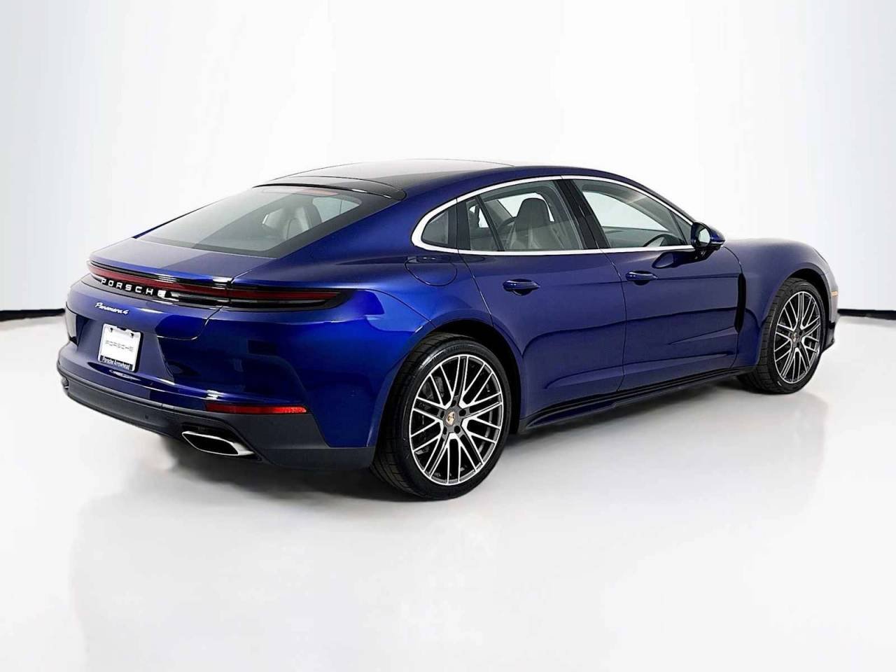 New 2026 Gentian Blue Metallic Porsche 4 image 9