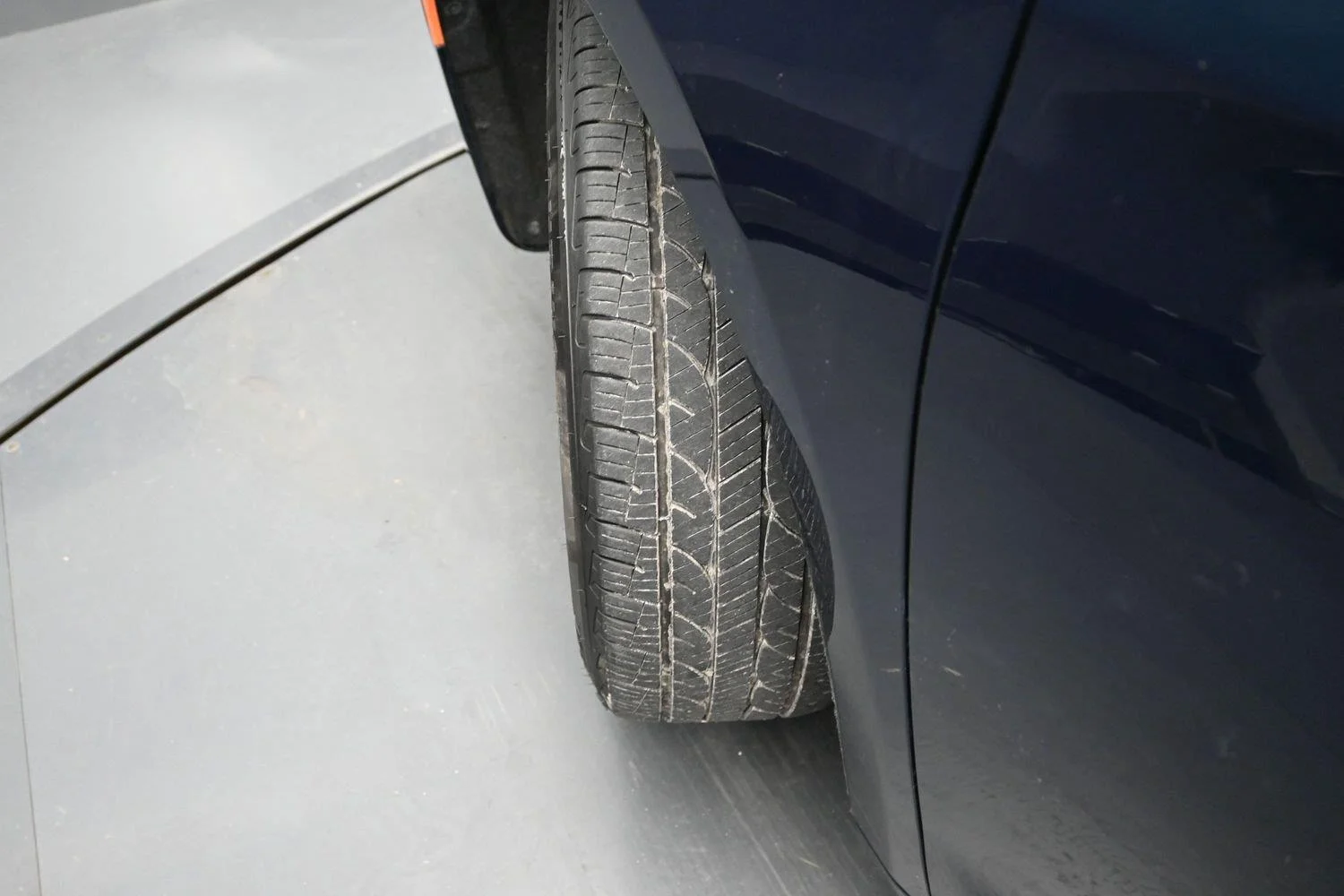 Used 2024 Fathom Blue Pearlcoat Chrysler Touring image 5