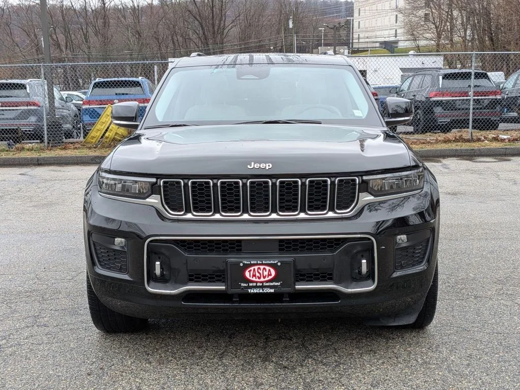 Used 2023 Black Jeep Overland image 13