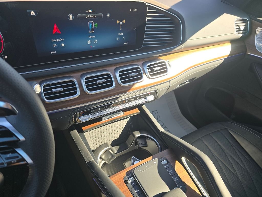 New 2026 MANUFAKTUR Moonlight White Metallic Mercedes-Benz GLE 53 AMG® image 30