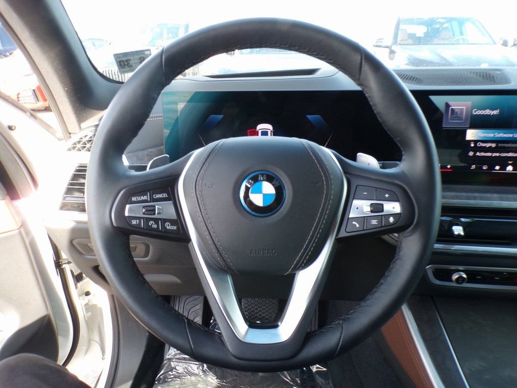 Certified Used 2026 Mineral White Metallic BMW xDrive50e image 20