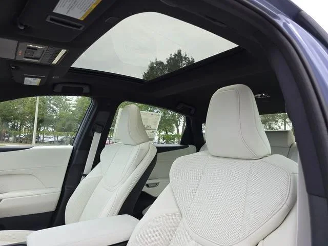 New 2026 Wavelength Lexus PREMIUM PLUS image 28