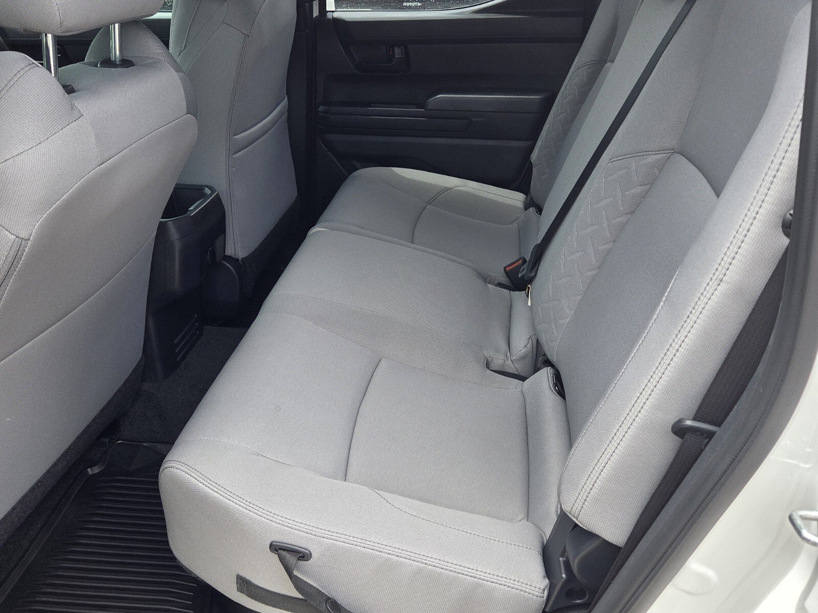 Used 2025 Ice Cap Toyota SR5 image 4