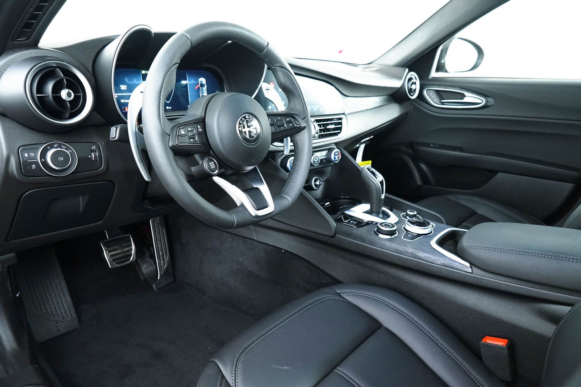2024 Alfa Romeo Giulia Sprint - Photo 20