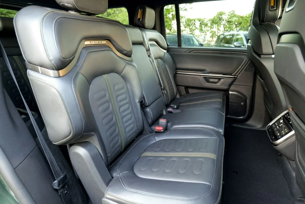 Used 2025 Green Rivian Adventure Dual Motor Standard Pack image 32