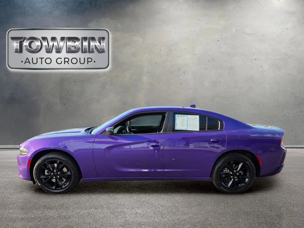 Used 2023 Purple Dodge SXT image 7