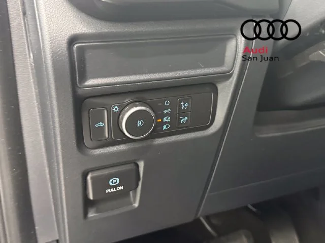 Used 2022 Black Ford XL image 27