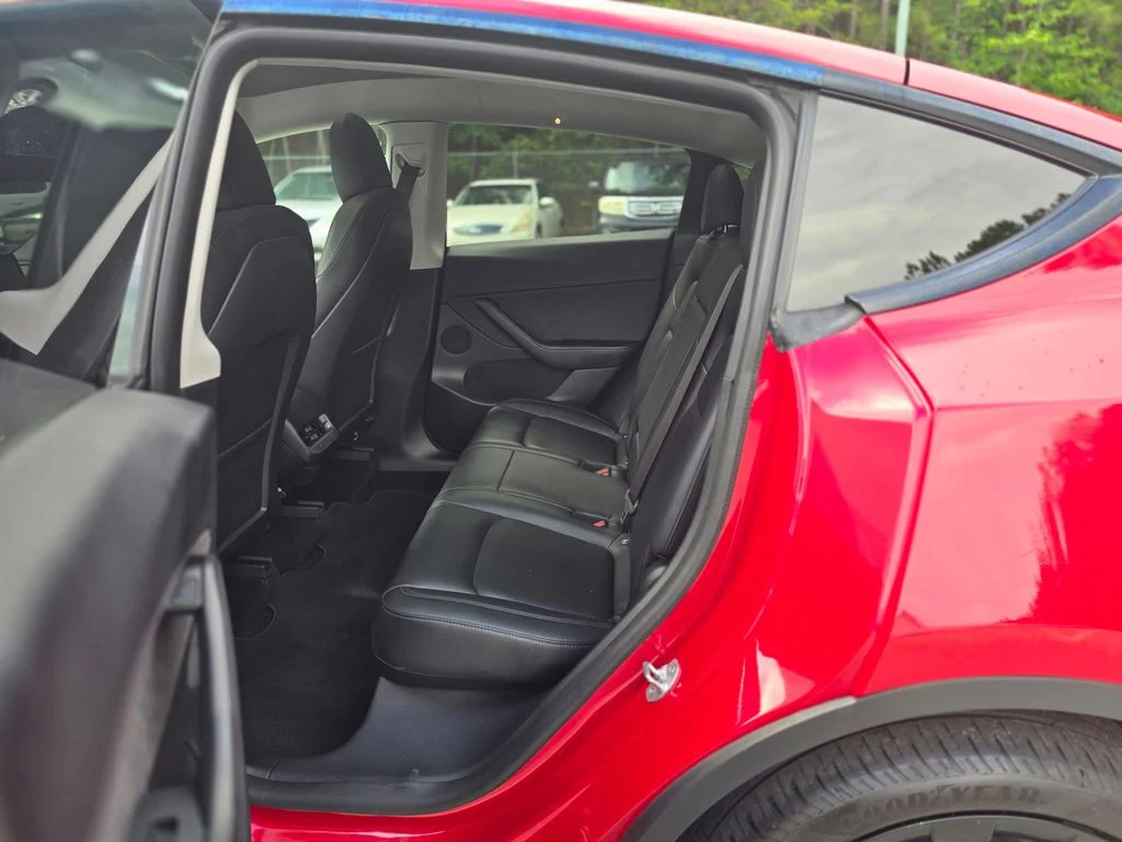 Used 2021 Red Tesla Long Range image 10
