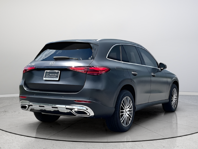 Used 2026 Gray Mercedes-Benz GLC 300 image 5