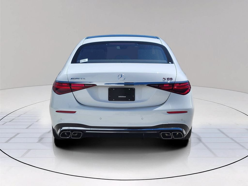 New 2026 MANUFAKTUR Moonlight White Metallic Mercedes-Benz AMG® S 63 E 4MATIC® Sedan image 5