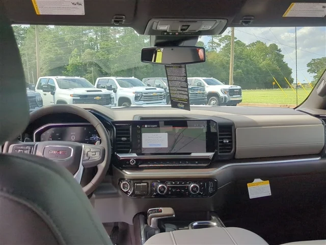 2026 GMC Sierra 1500 SLT - Photo 20