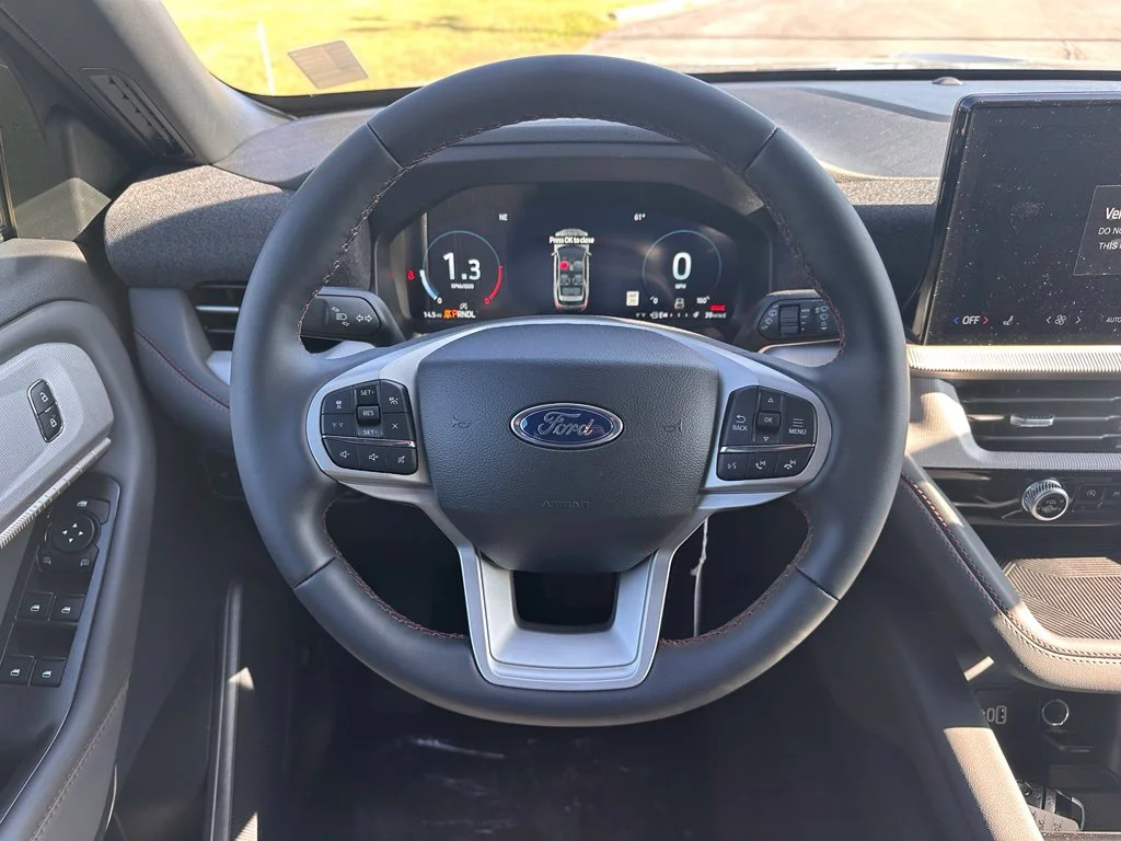 New 2027 Agate Black Metallic Ford Active image 14