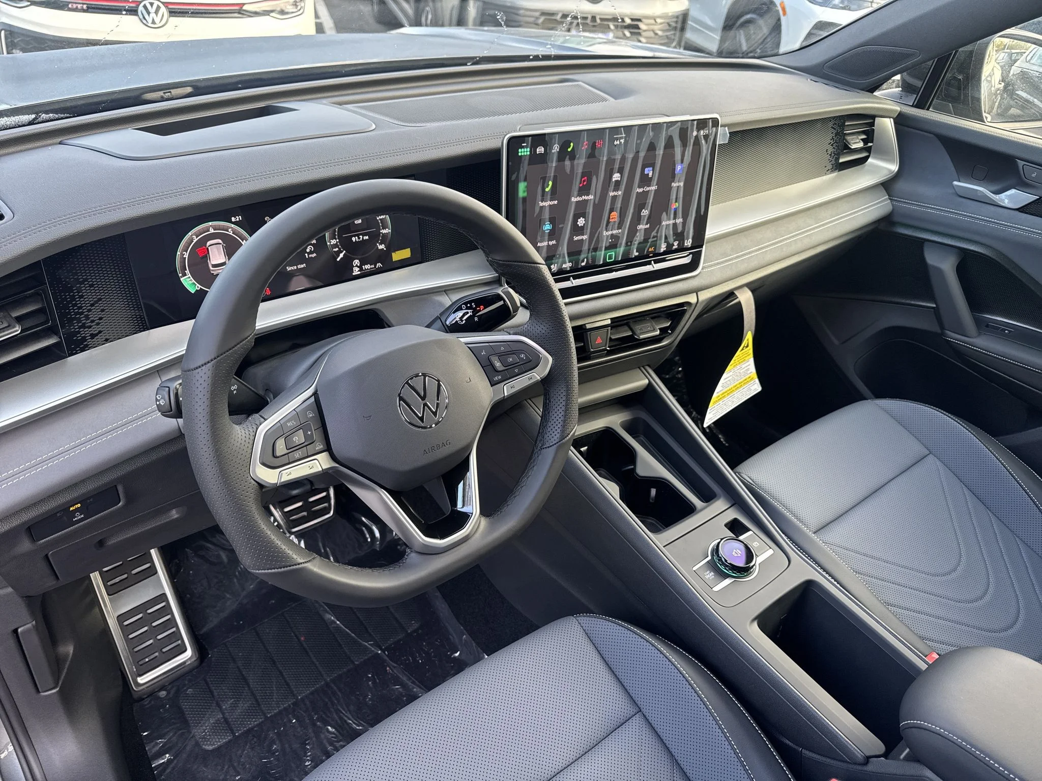 New 2026 Platinum Gray Metallic Volkswagen SE R-Line Black image 15