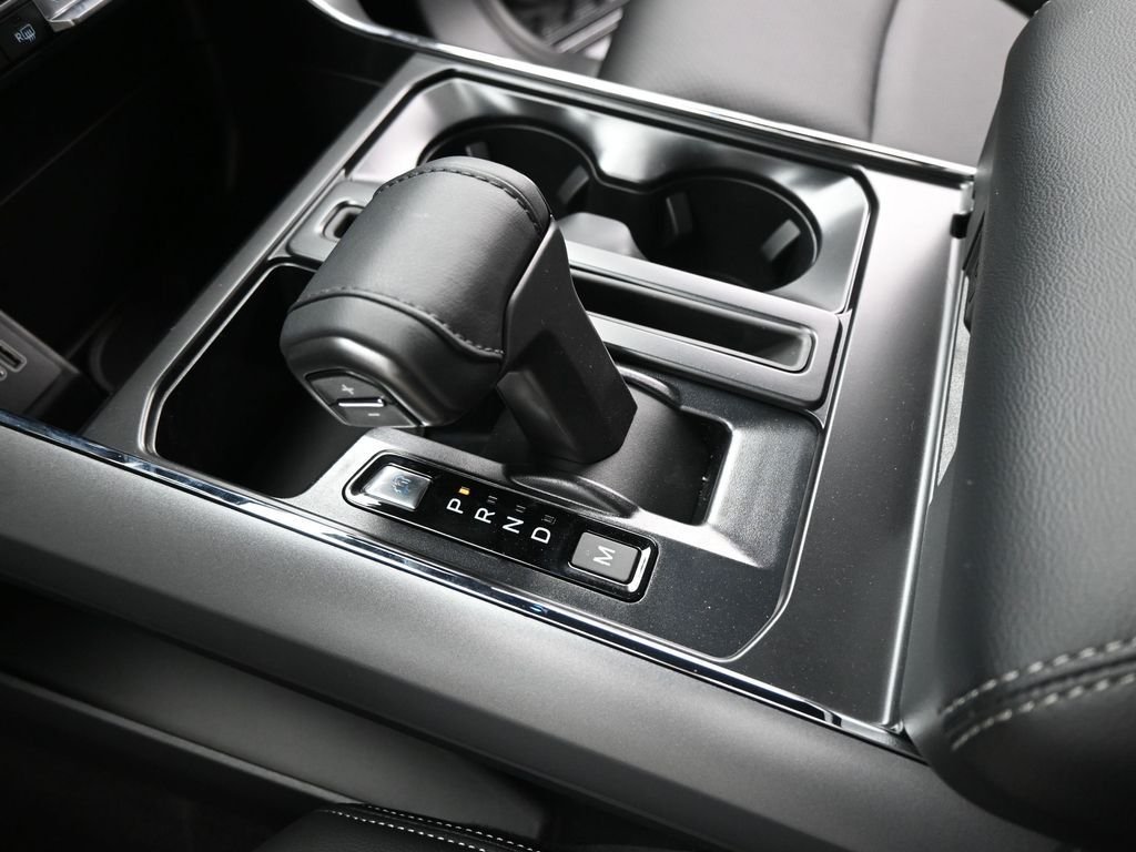 New 2026 Carbonized Gray Metallic Ford XLT image 17