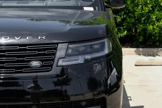 New 2026  Land Rover SE image 58