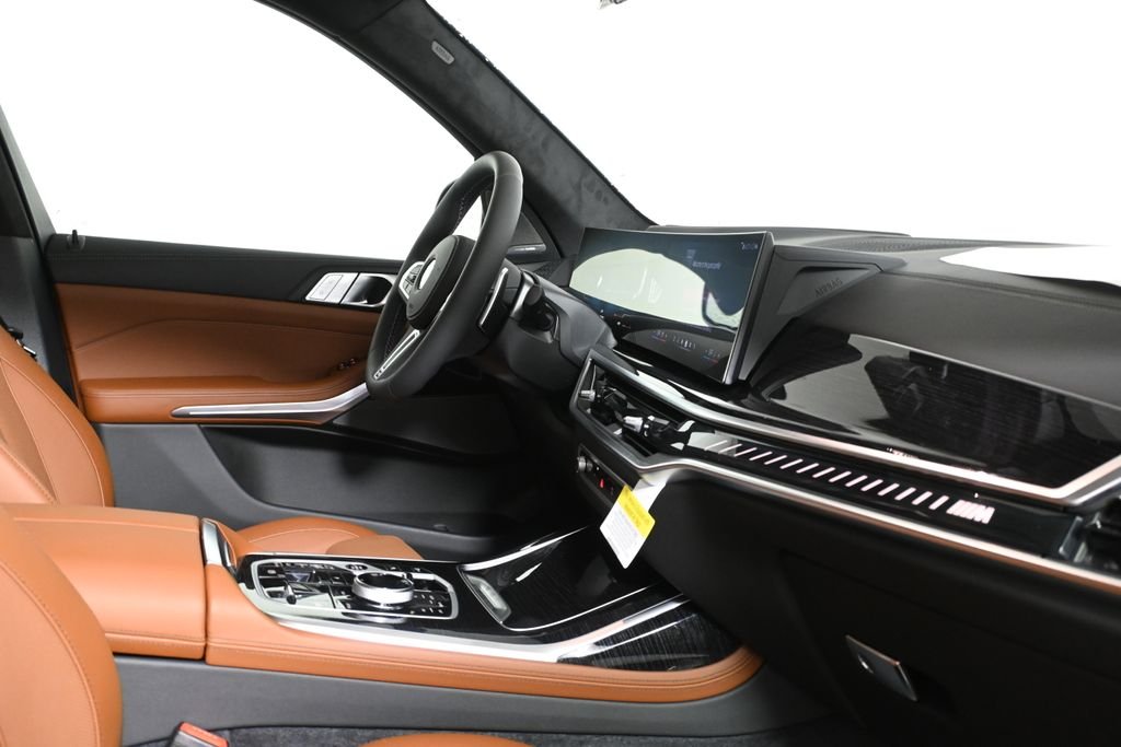 New 2027 Black Sapphire Metallic BMW M60i image 35