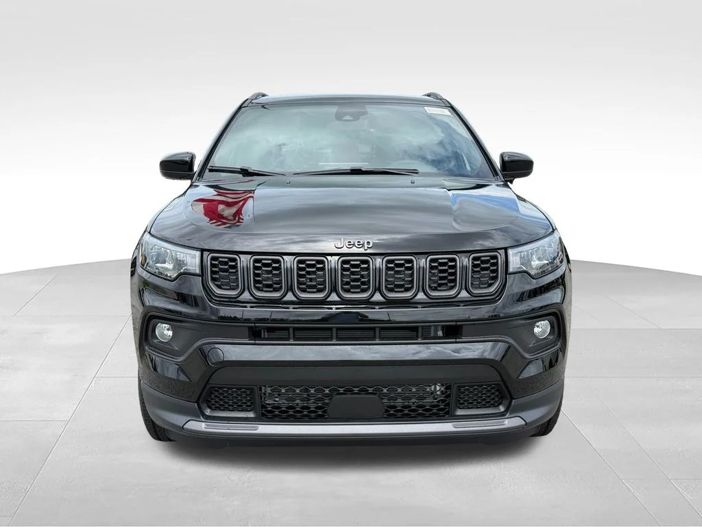 New 2026 Diamond Black Crystal Pearlcoat Jeep Latitude image 25