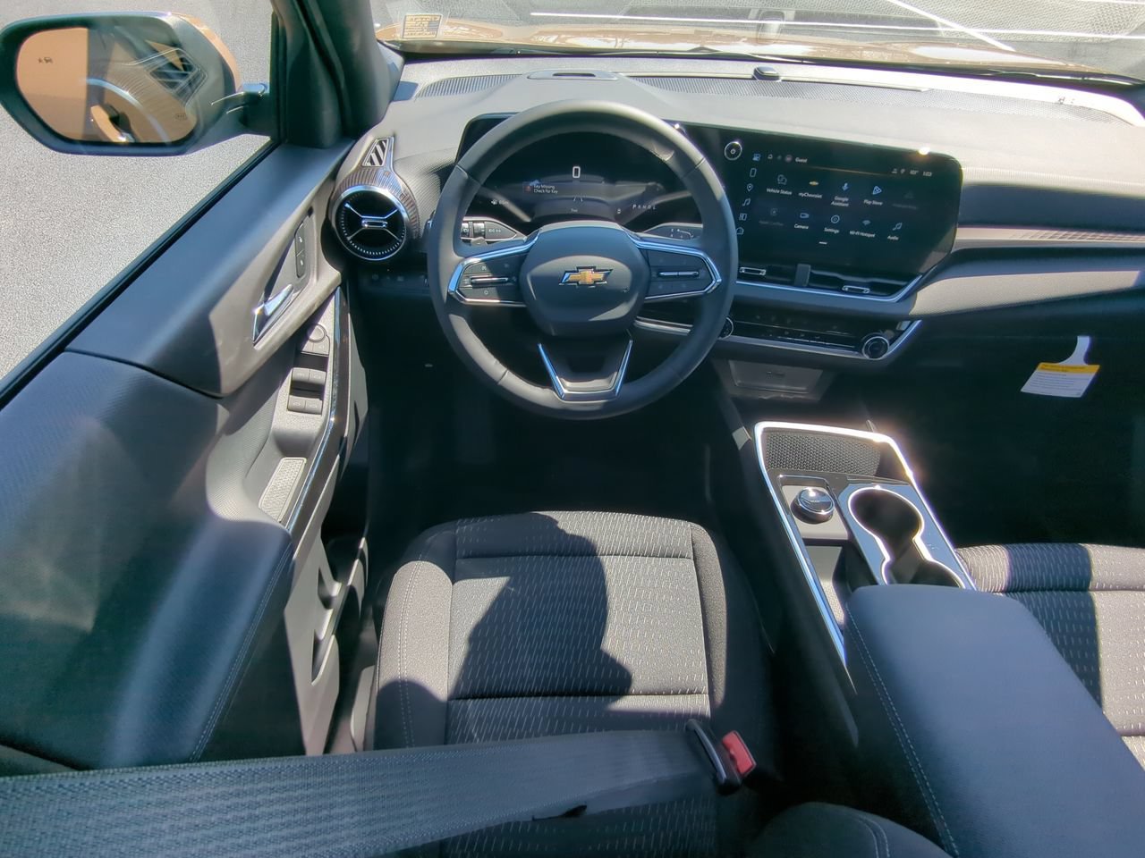 2027 Chevrolet Equinox LT - Photo 15