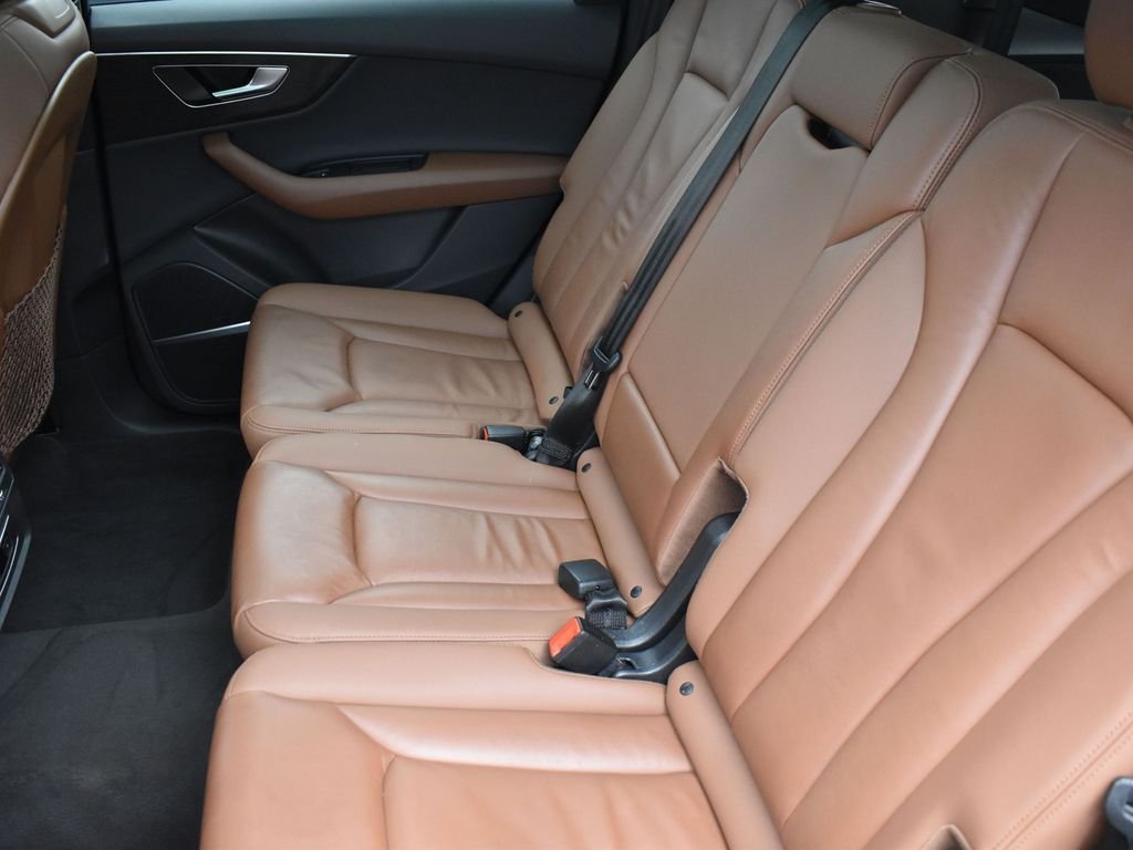 2022 AUDI Q7 - Image 24