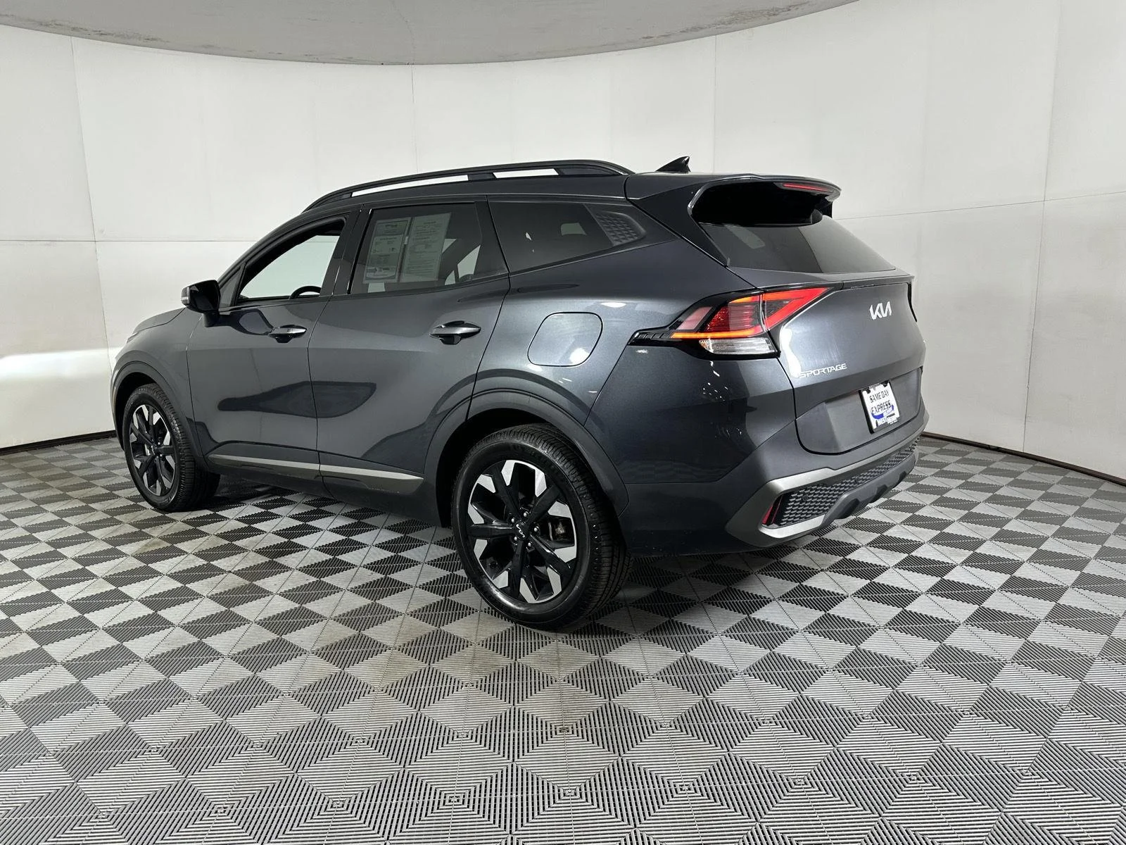 Used 2024 Gravity Gray Kia X-Line image 18
