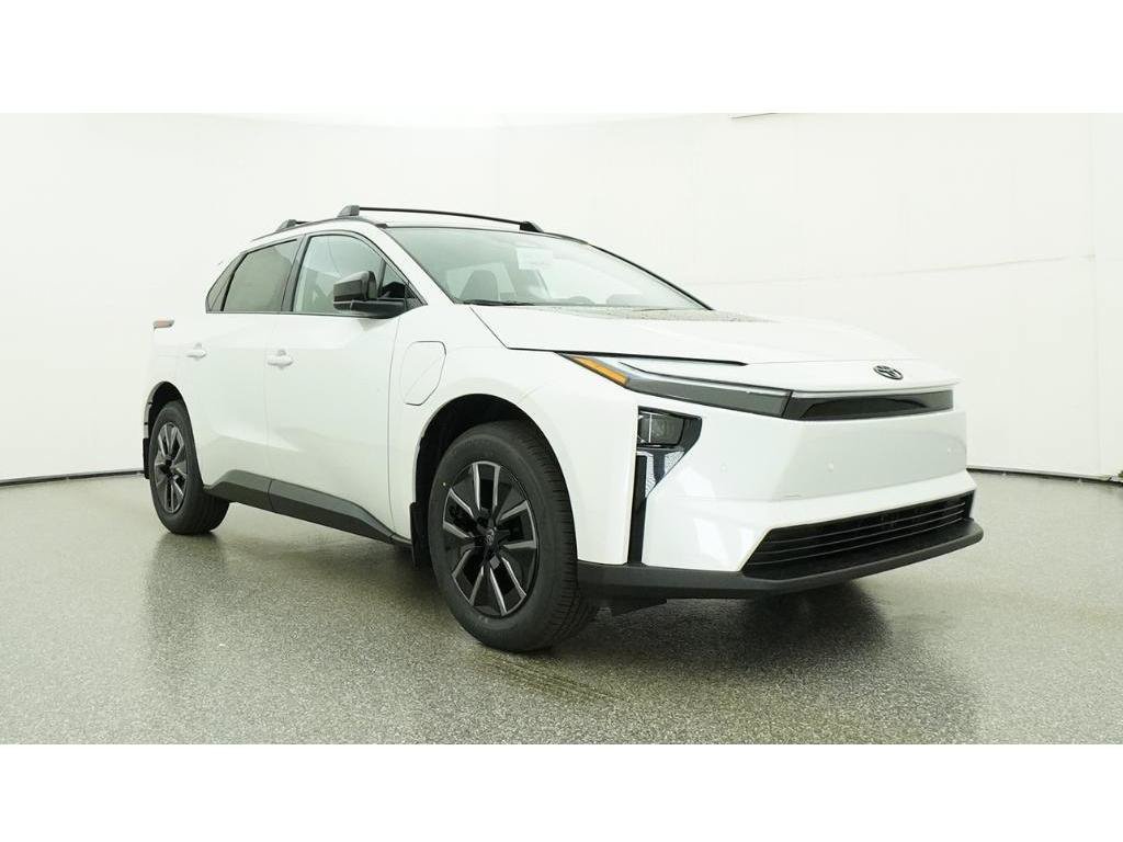 New 2026 Wind Chill Pearl Toyota XLE image 29