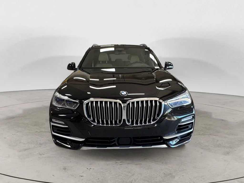 Used 2019 Black BMW xDrive40i image 8