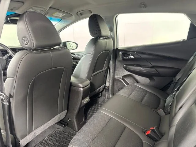 Used 2023 Summit White Chevrolet 2LT image 12