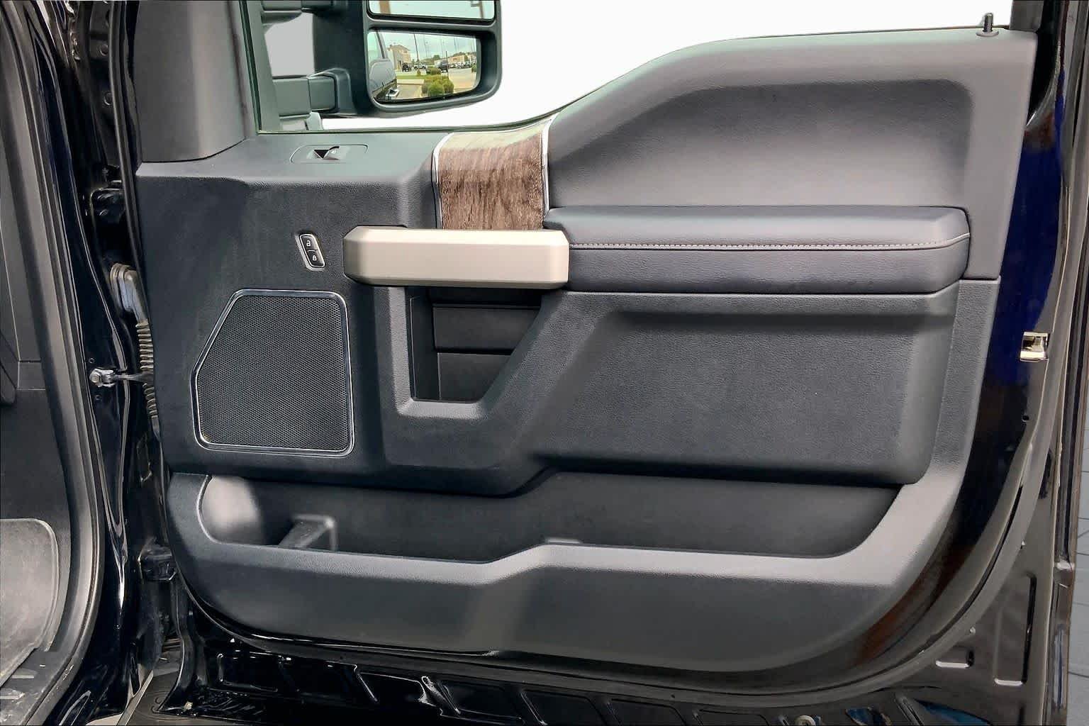 Used 2018 Shadow Black Ford LARIAT image 21