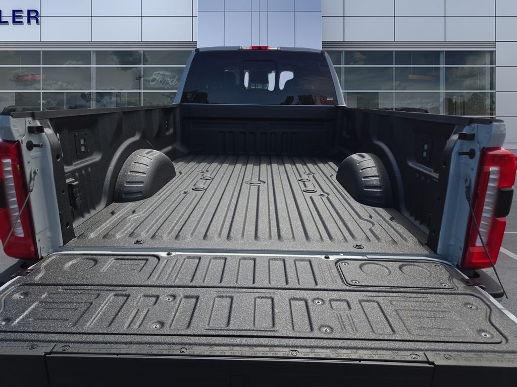 New 2026 Avalanche Ford F-350® Lariat® image 25