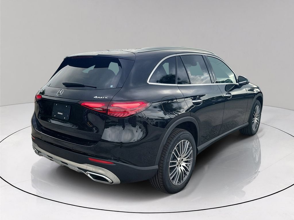 New 2026 Black Mercedes-Benz GLC 300 image 6