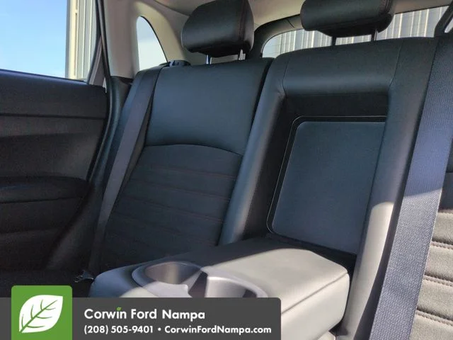Used 2022 Mercury Gray Metallic Mitsubishi  image 27