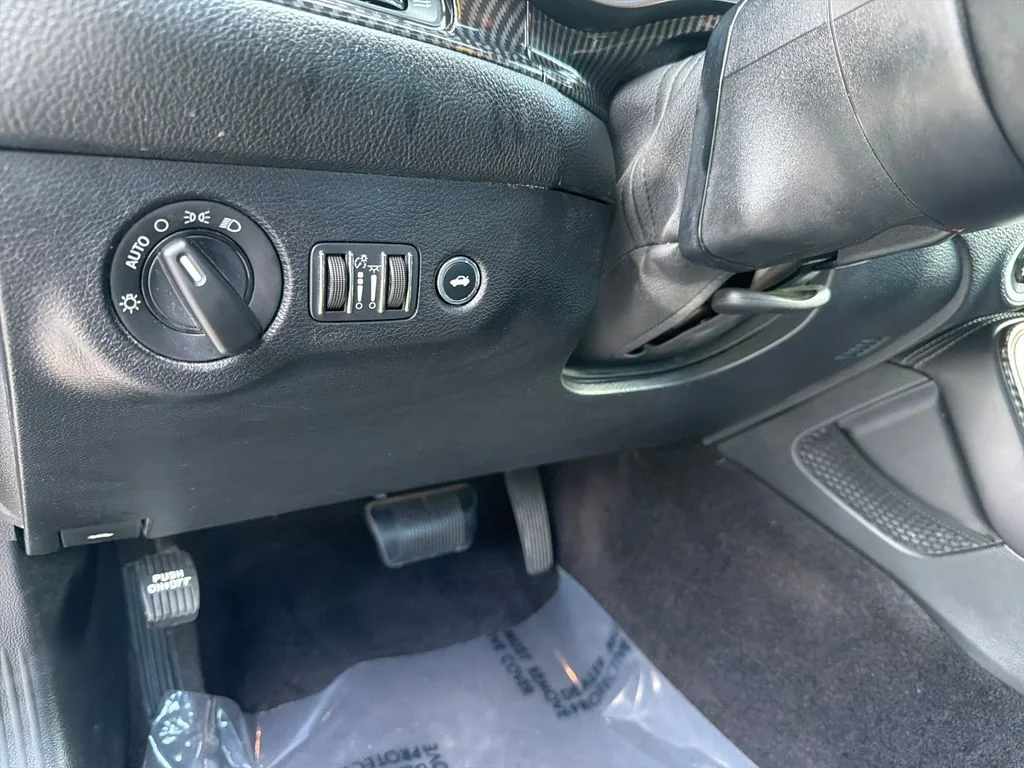 2019 Dodge Challenger SXT - Photo 15