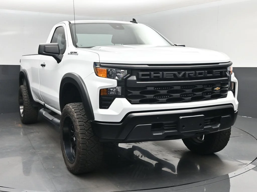 Used 2024 White Chevrolet WT image 8