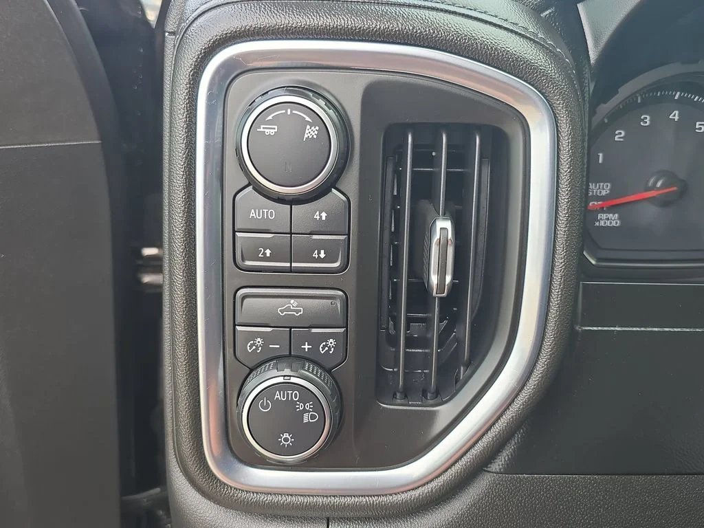 Used 2019 Brown Chevrolet LT image 21