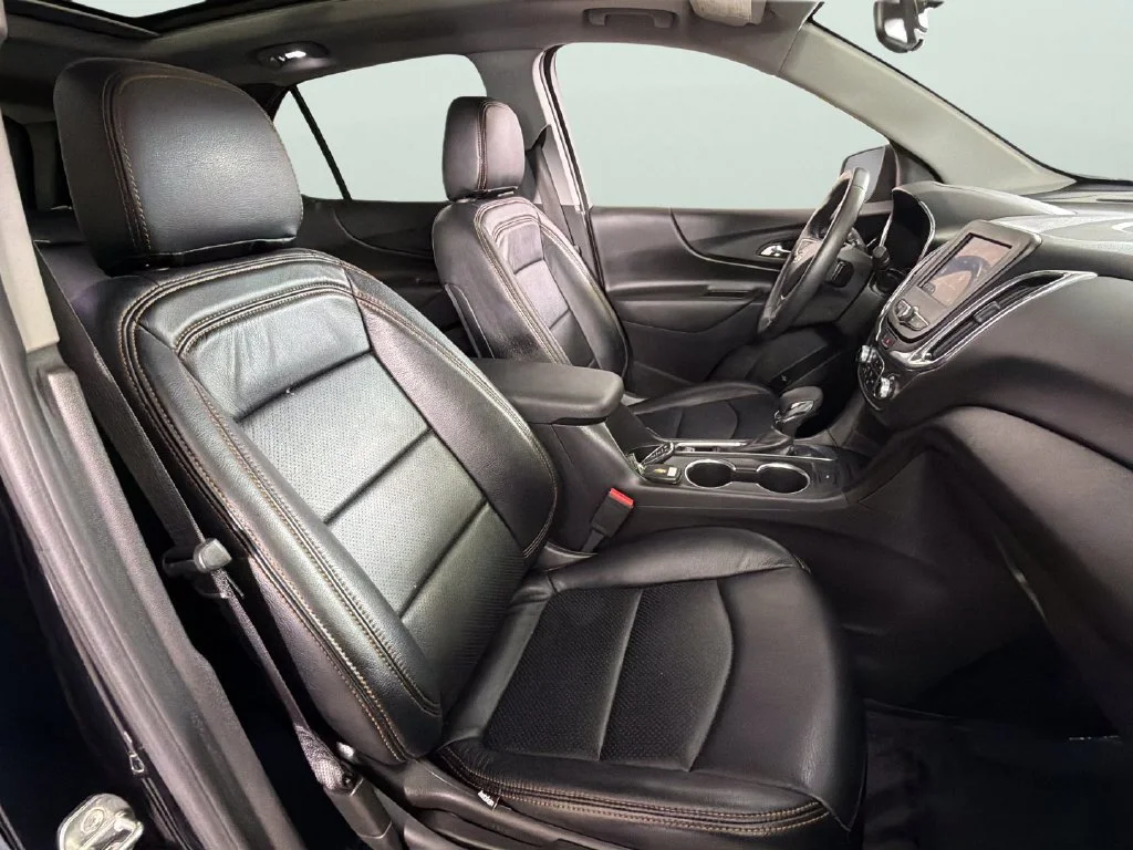 Used 2022 MOSAIC BLACK METALLIC Chevrolet LT image 35